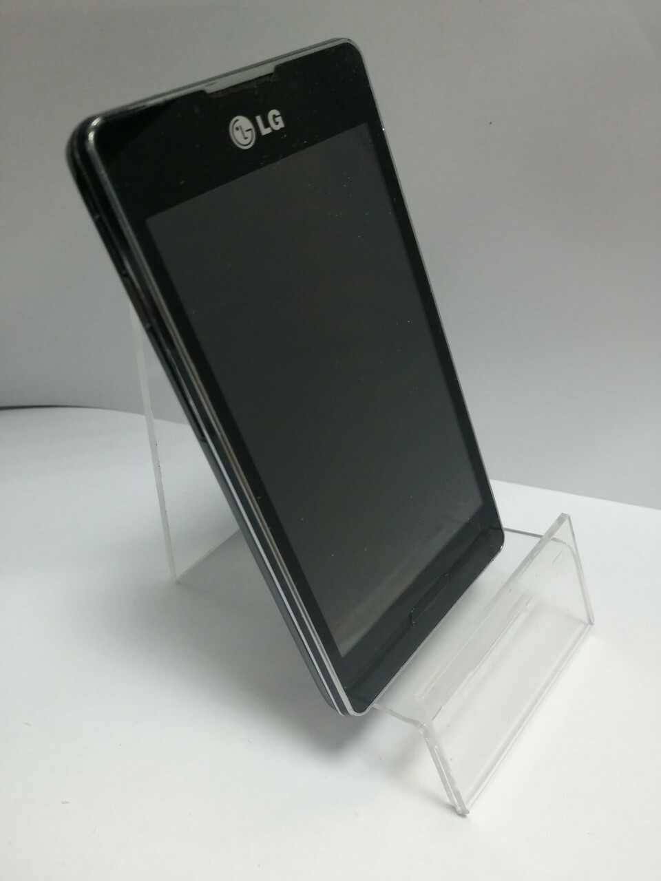 telefon-lg-400-uszkodzony-z-zachodnia-21-lodz