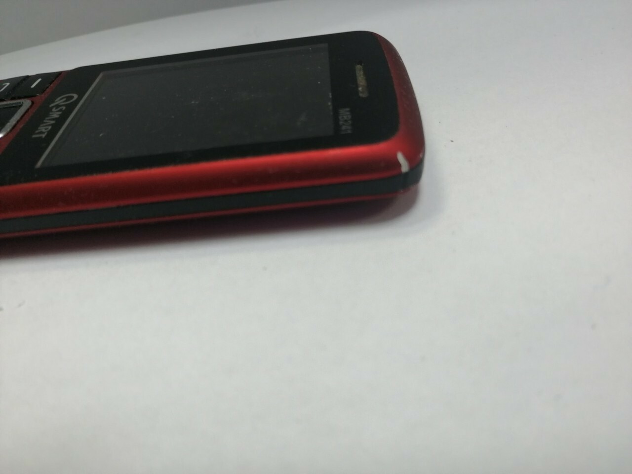 telefon-qsmart-mb241-uszkodzony-z-przekatna-ekranu-24