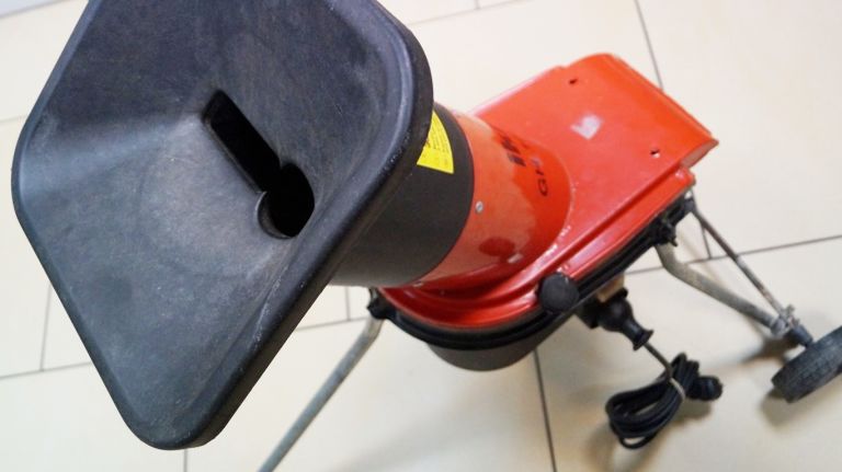 ROZDRABNIACZ DO GAŁĘZI IKRA GH 1500F