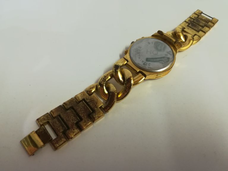 zegarek-damski-hq-stan-uzywany
