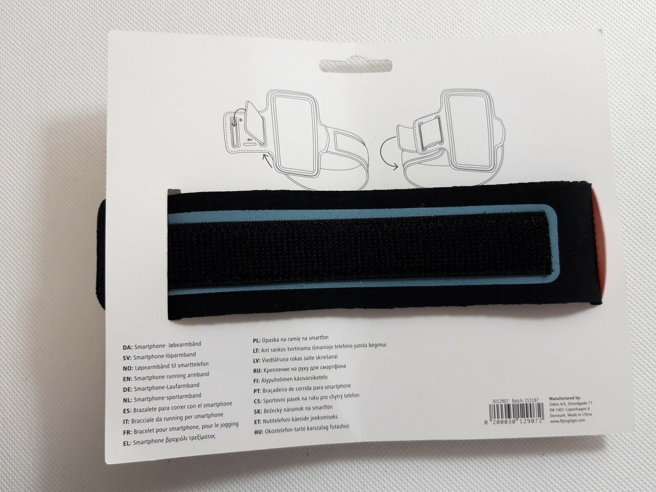 opaska-na-ramie-na-smartfon-cechy-dodatkowe-elementy-odblaskowe