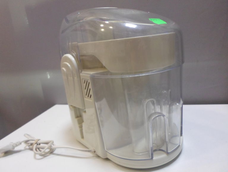 sokowirowka-tesco-je300-kolor-dominujacy-bialy