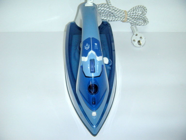 ŻELAZKO LAFE ZPB-003