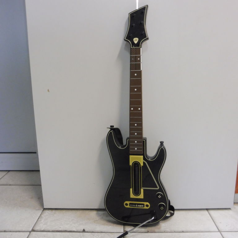 OKAZJA! GITARA NA XBOX ONE DO GRY GUITAR HERO LIV