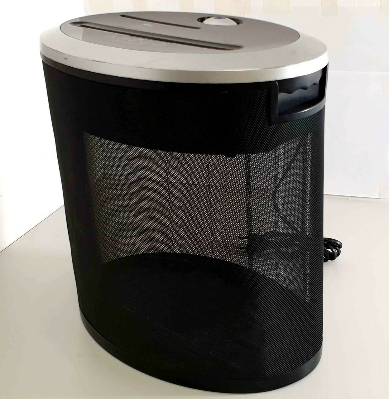 niszczarka-do-dokuentow-tesco-fxcut03-podawanie-papieru-automatyczne