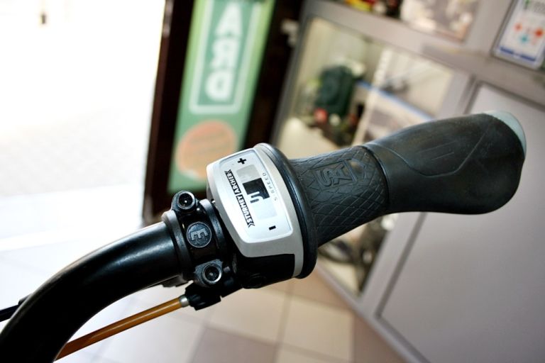 REWELACYJNY ROWER ELEKTRYCZNY SPARTA R5E