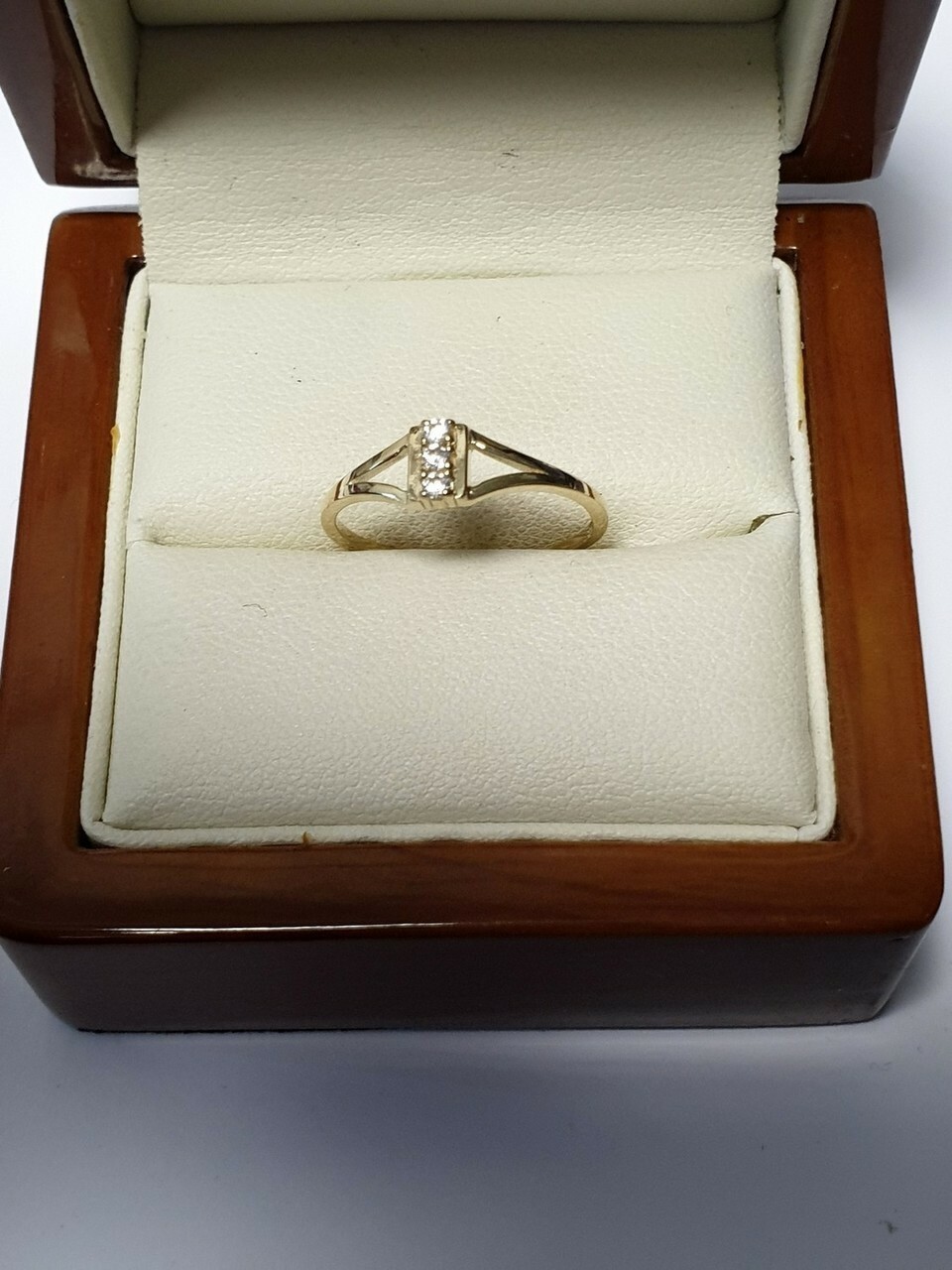 zloto-pierscionek-rodzaj-wyrob-jubilerski