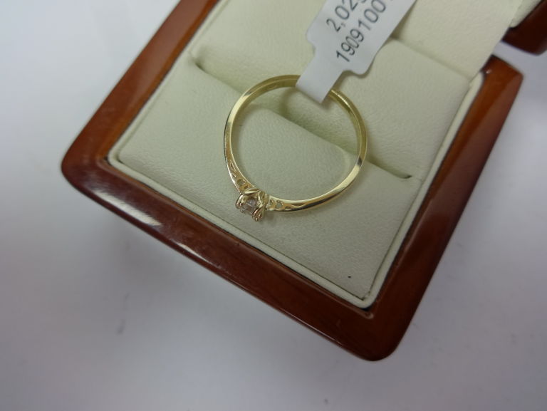 PIĘKNY PIERŚCIONEK ZARĘCZYNOWY 585 R20 2,02G @ZŁO
