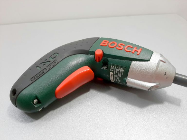 WKRĘTARKA BOSCH D70745 KOMPLET
