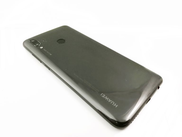 HUAWEI P SMART 2019 DUAL 3/64 GB 13+2 MPX LTE NFC