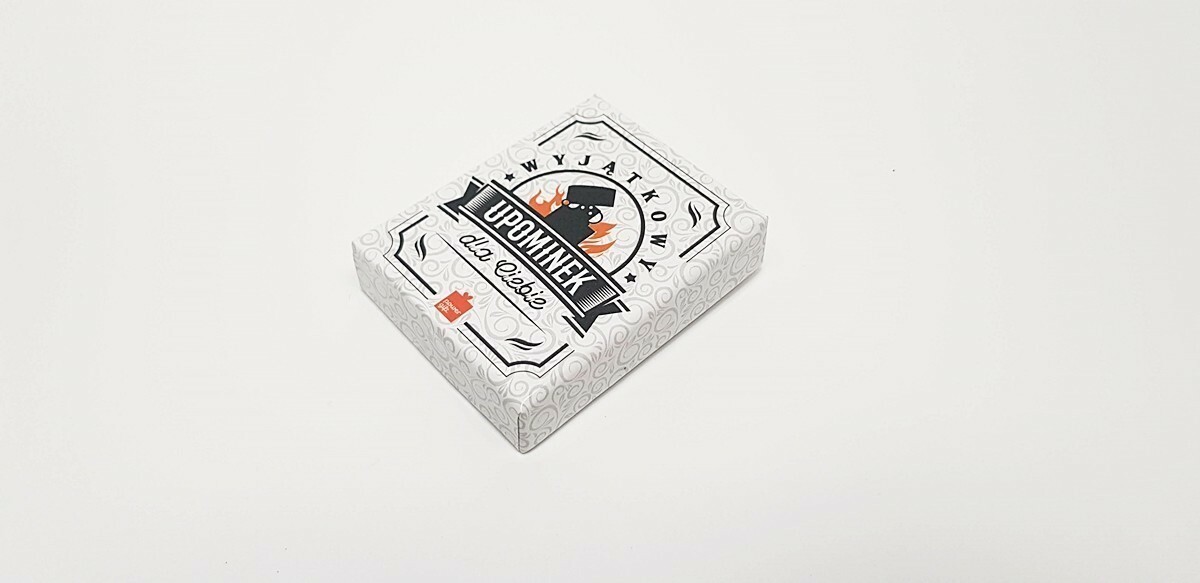 zapalniczka-gazowa-pudelko-prezent-upominek-hubska-82-wroclaw