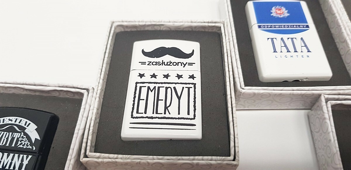 zapalniczka-gazowa-pudelko-prezent-upominek-hubska-82-wroclaw