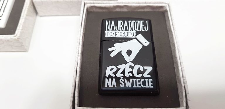 ZAPALNICZKA GAZOWA PUDEŁKO PREZENT UPOMINEK