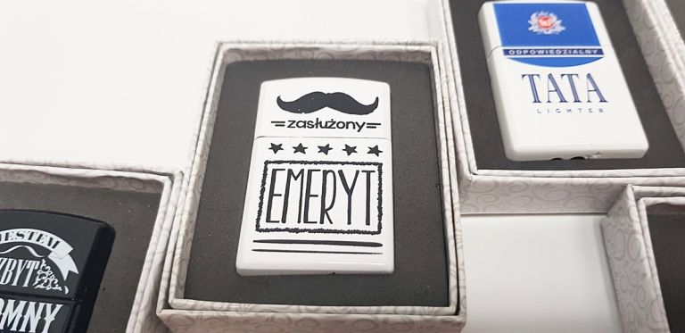 ZAPALNICZKA GAZOWA PUDEŁKO PREZENT UPOMINEK