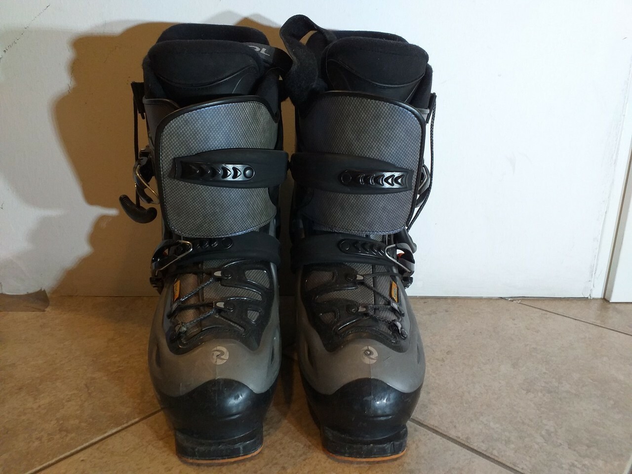 narty-blizzard-159-buty-narciarskie-rossignol-model-159