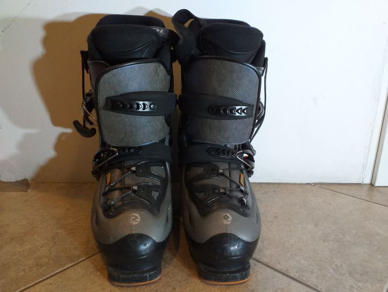 narty-blizzard-159-buty-narciarskie-rossignol-model-159