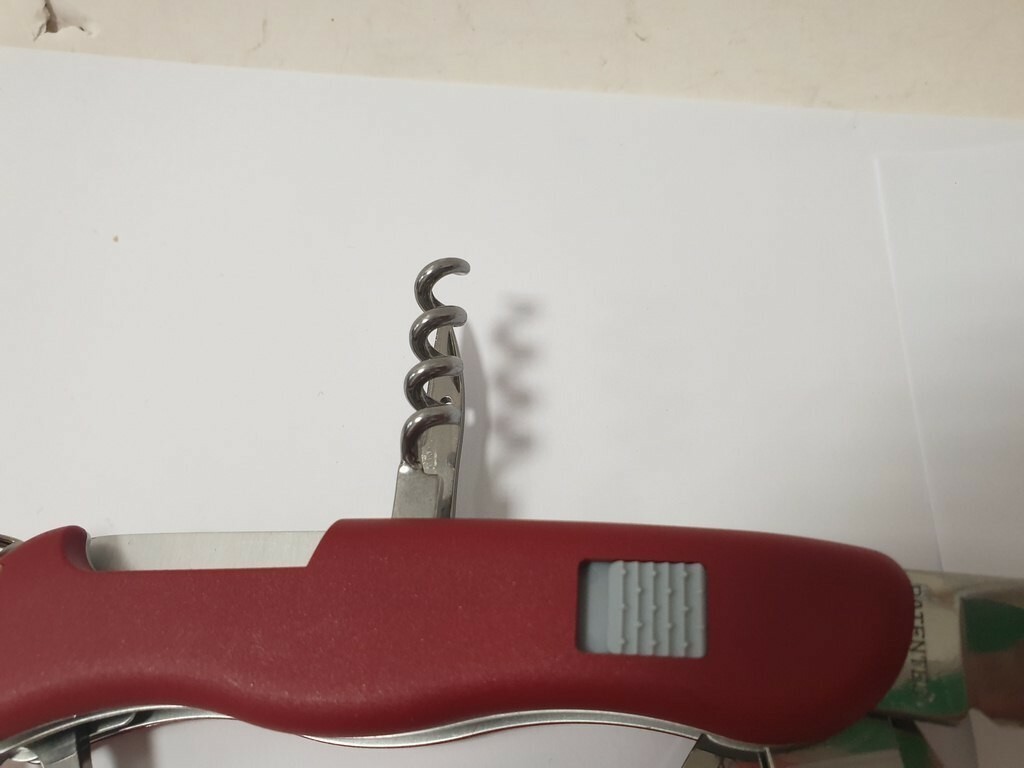 scyzoryk-victorinox-since-1884-jak-nowy-komplet-narzedzia-korkociag