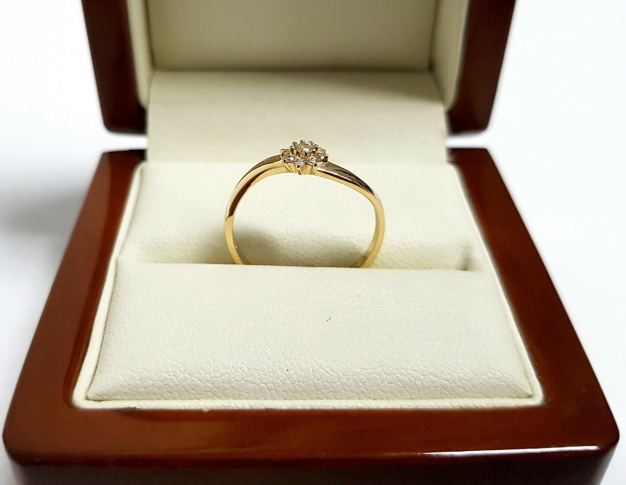 piekny-zloty-pierscionek-p585-143g-r14-rodzaj-wyrob-jubilerski