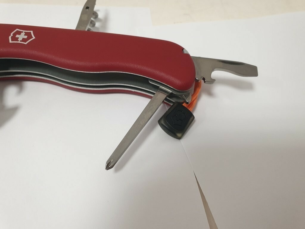 scyzoryk-victorinox-since-1884-jak-nowy-komplet-liczba-dodatkowych-narzedzi-8