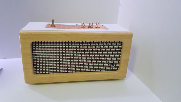 glosnik-bluetooth-hykker-retro-zasilanie-akumulatorowe