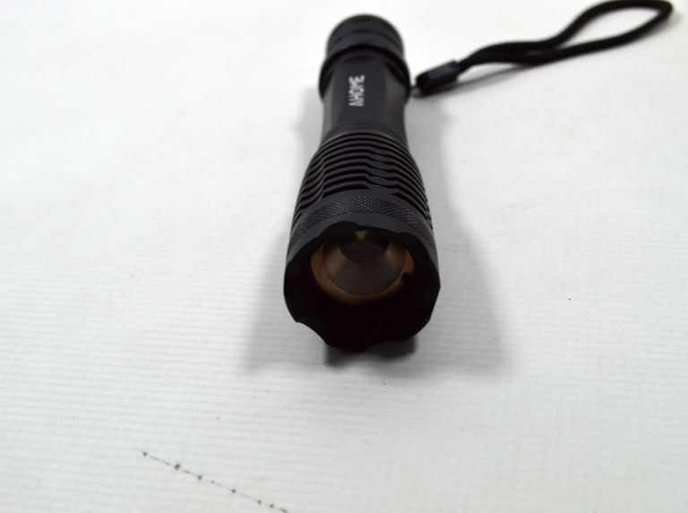 latarka-uv-ahome-model-ahome