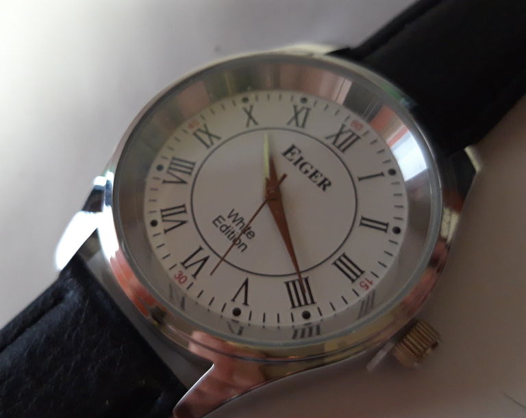 ZEGAREK EIGER