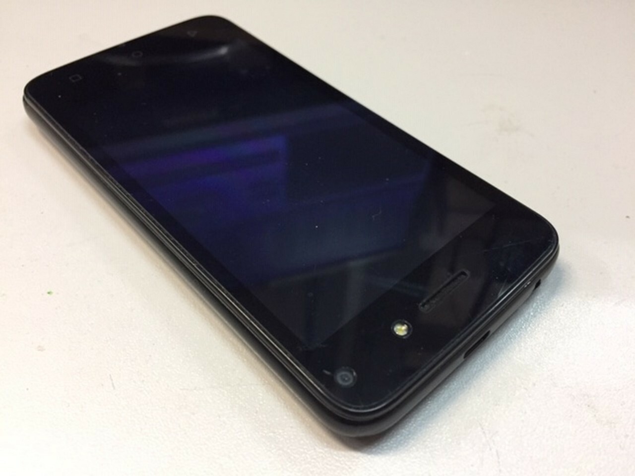 telefon-kiano-elegance-40-kod-producenta-inny