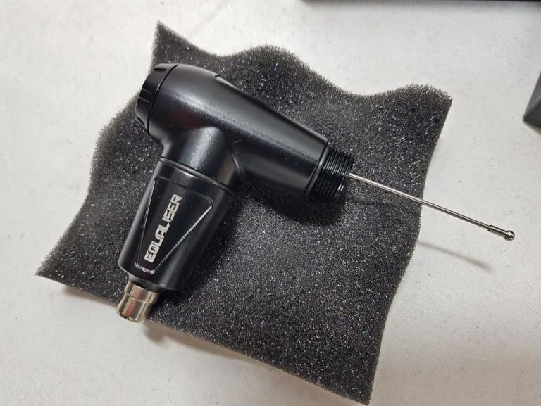 maszynka-do-tatuau-hammer-equaliser-jc-w-pudelku-marka-inna-marka