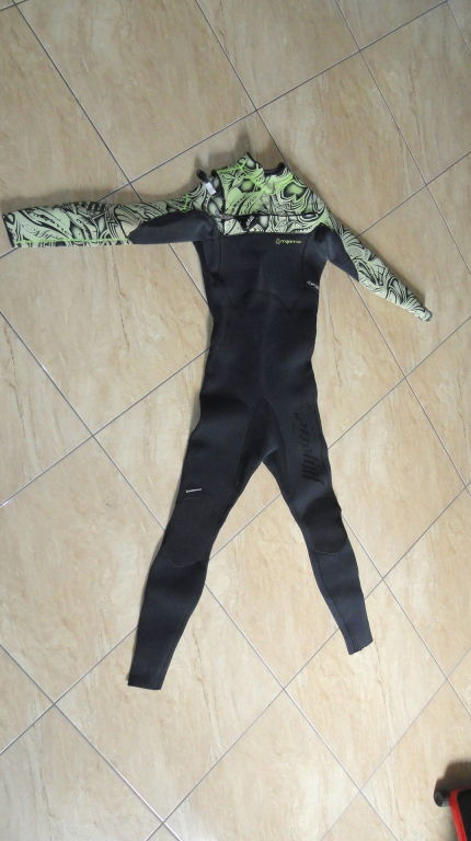 pianka-do-nurkowania-meska-mystic-rozmiar-m-stan-uzywany