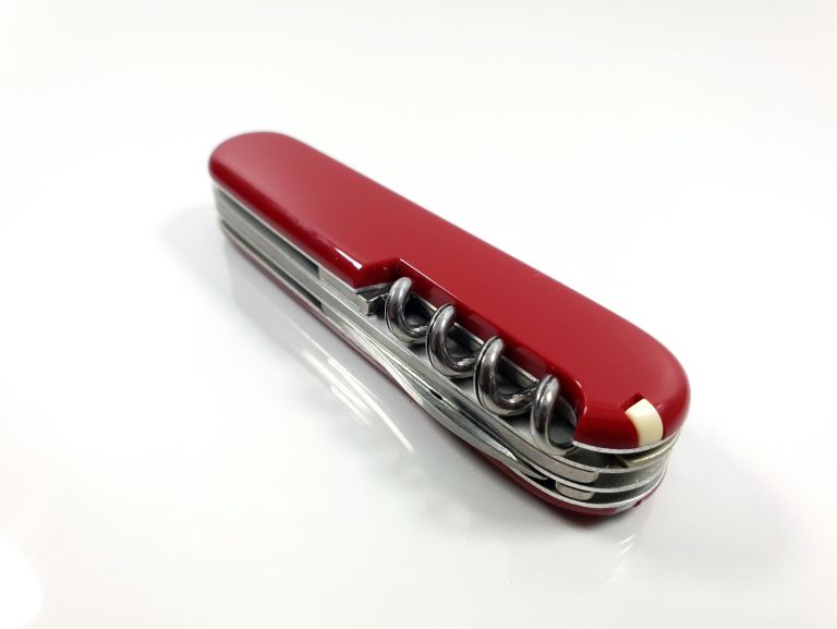 scyzoryk-victorinox-czerwony-pudelko-toszecka-331-gliwice