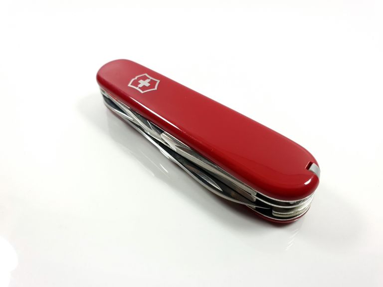 scyzoryk-victorinox-czerwony-pudelko-marka-inna