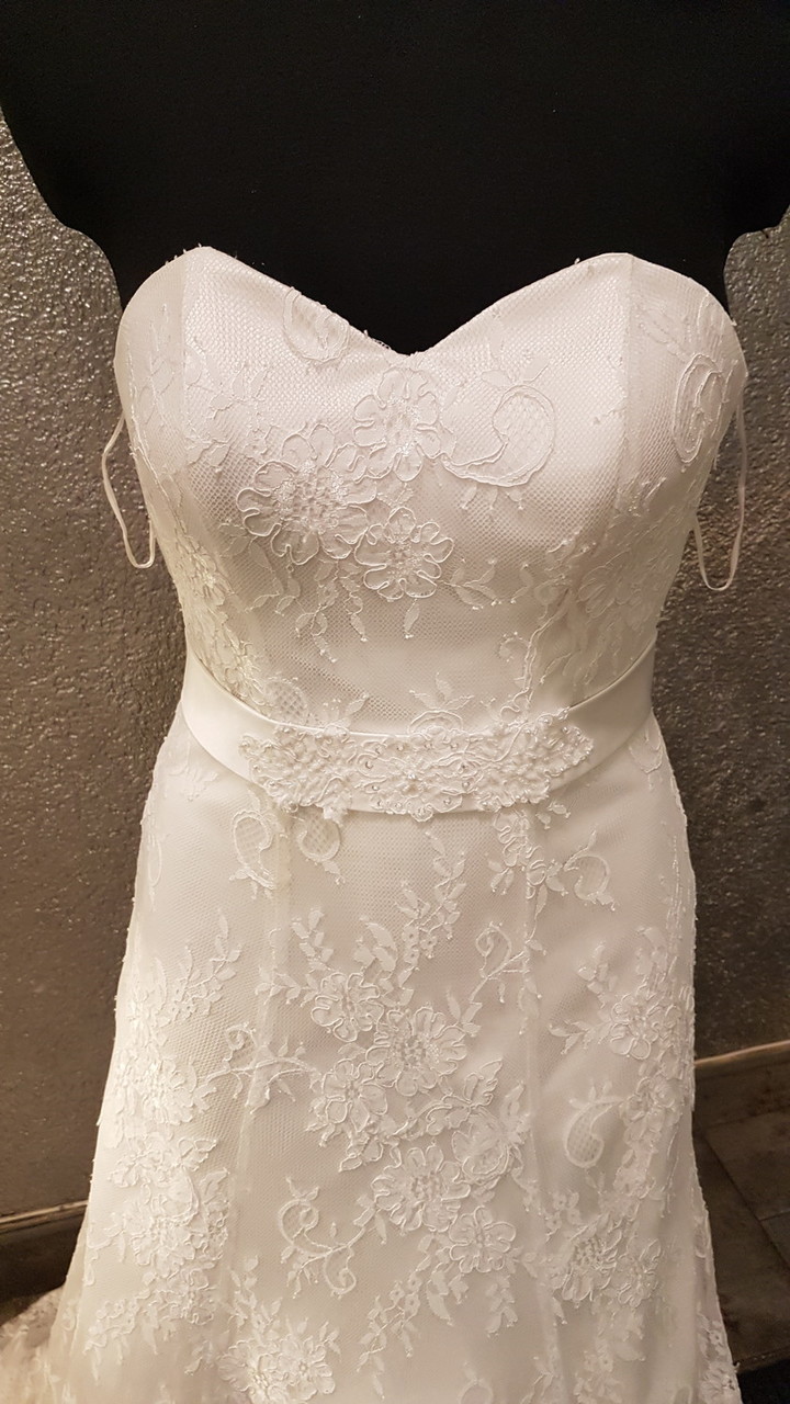 200113021-suknia-slubna-dworcowa-9-sj-gdynia