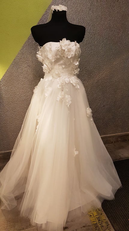 200113021-suknia-slubna-rekaw-bez-rekawow