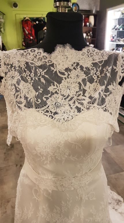 200113021-suknia-slubna-fason-inny-fason