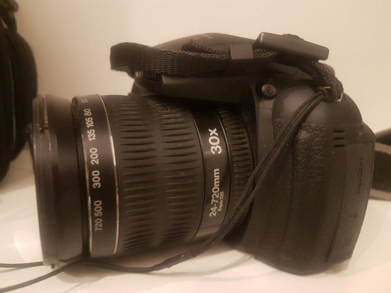APARAT FUJIFILM FINEPIX HS25 EXR