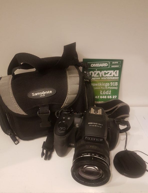 APARAT FUJIFILM FINEPIX HS25 EXR