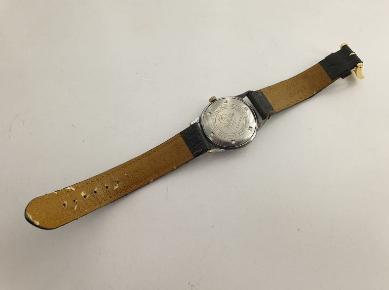 stary-zegarek-delbana-incabloc-114153-typ-nareczny