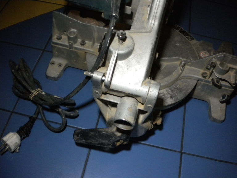 pila-ukosowa-makita-ukosnica-ls1040-product-id-3e888429-b19e-41a3-96f8-0104f5bdd976