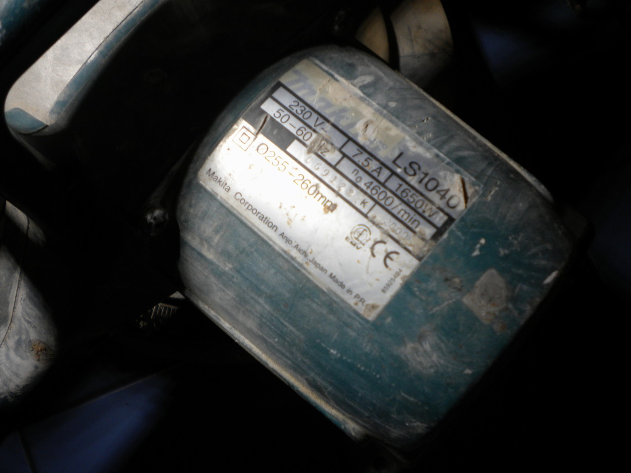 pila-ukosowa-makita-ukosnica-ls1040-srednica-tarczy-255