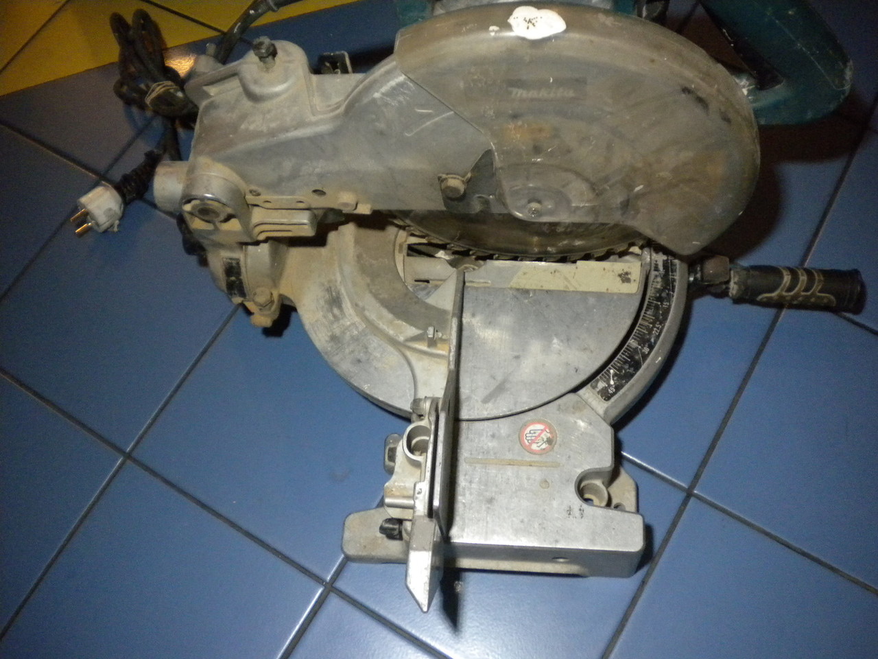 pila-ukosowa-makita-ukosnica-ls1040-ean-gtin-0088381024686