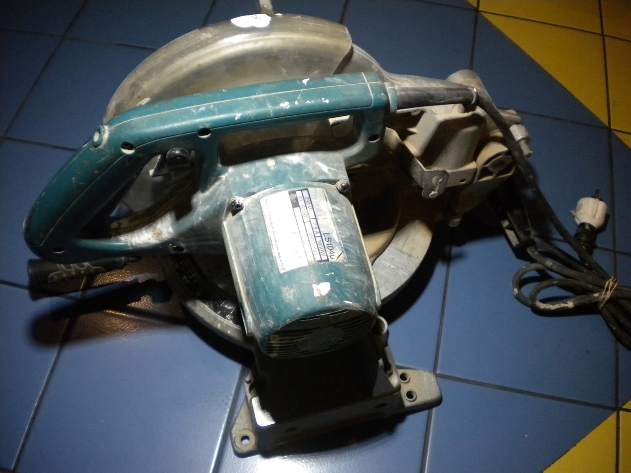 pila-ukosowa-makita-ukosnica-ls1040-kod-producenta-mk-ls1040n