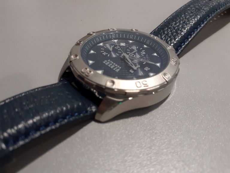 ZEGAREK VERSUS VERSACE VSP060218