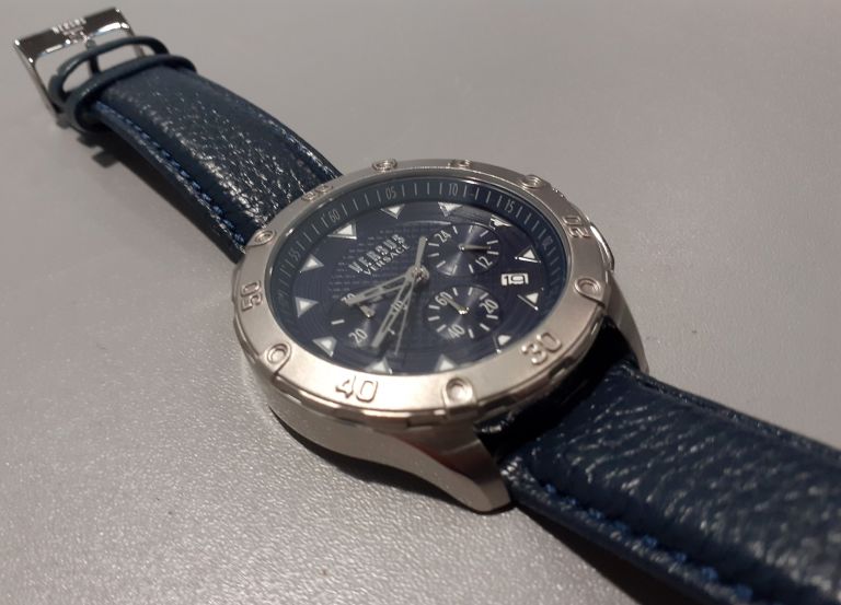 ZEGAREK VERSUS VERSACE VSP060218