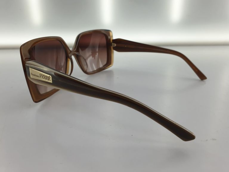 UŻYWANE OKULARY GIANFRANCO FERRE GF929-04