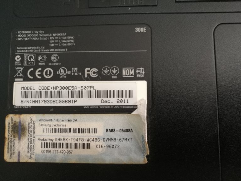 LAPTOP SAMSUNG NP300E5A