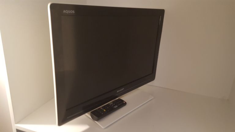 SHARP 26LE430 DVB-T MPEG-4 USZKODZONY