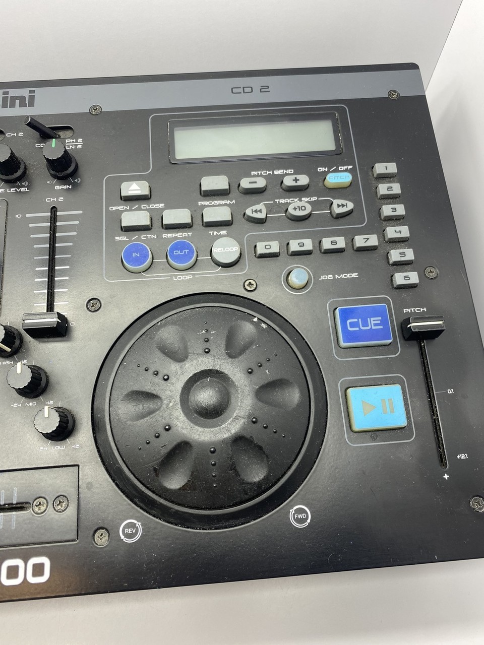 gemini-cdm-500-odtwarzacz-cd-z-mikserem-model-cdm4000bt