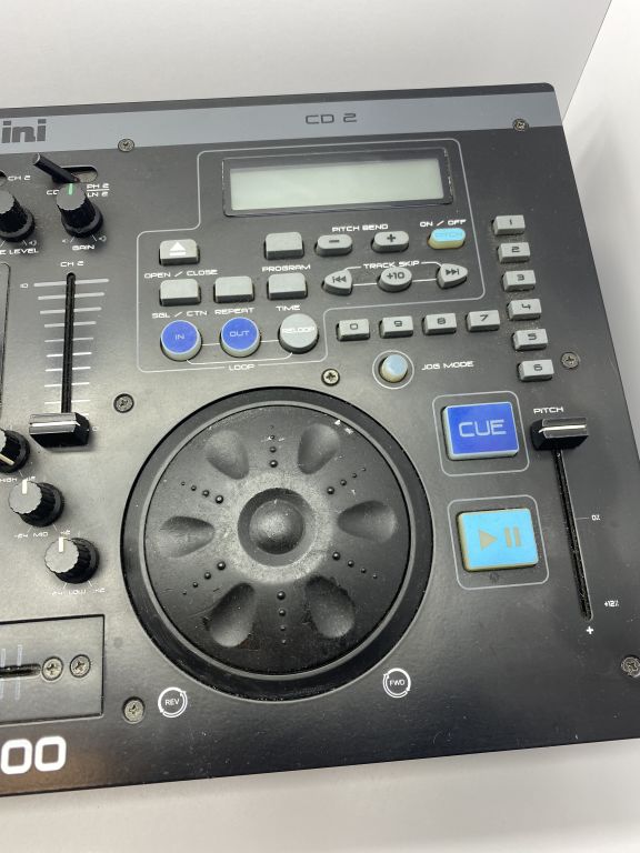 gemini-cdm-500-odtwarzacz-cd-z-mikserem-model-cdm4000bt