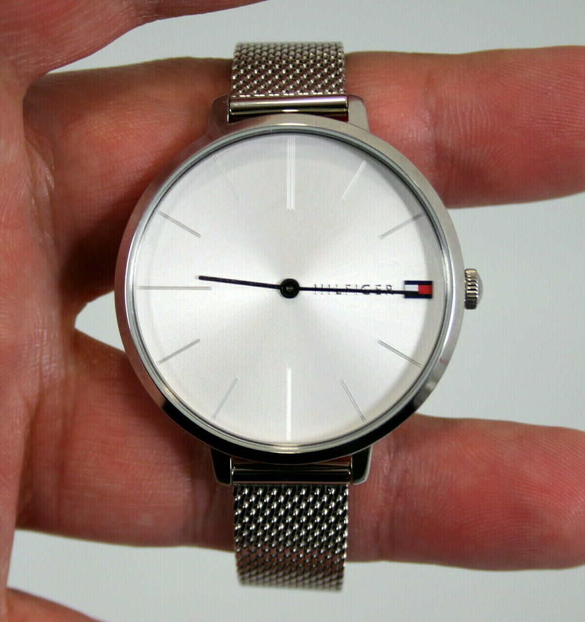 zegarek-damski-tommy-hilfiger-th-369-3-14-2713-ksztalt-koperty-okragla