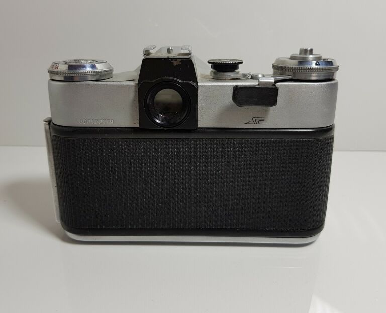 aparat-zenit-3ehnt-e-obiektyw-helios-44-2-marka-inna